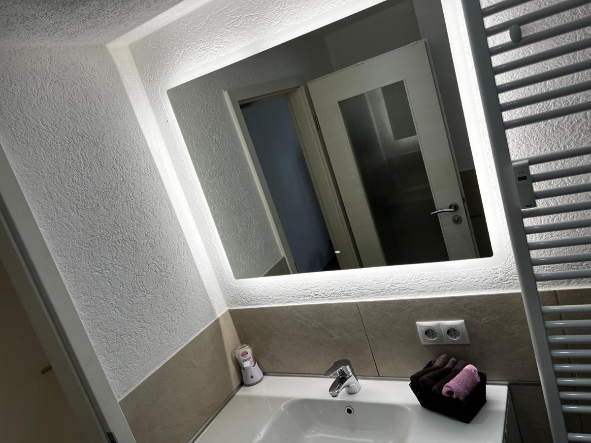 Moderne Wohnung Mit Bergblick Фридрихсхафен Экстерьер фото